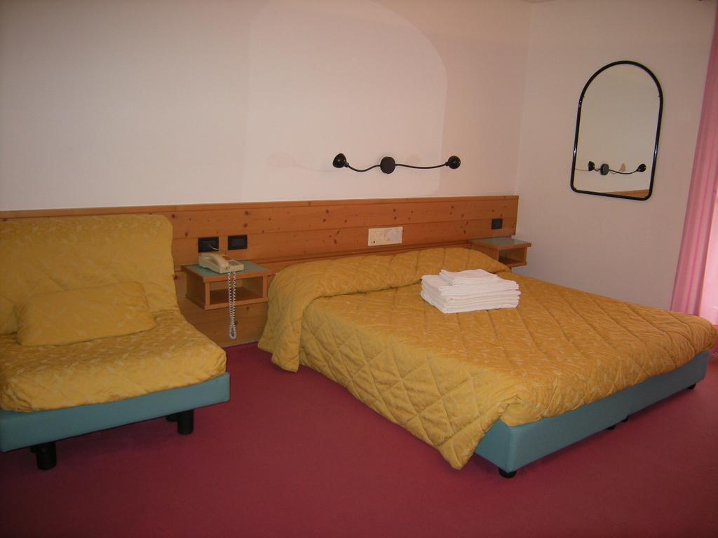 Albergo Pozzole Stava Exterior photo